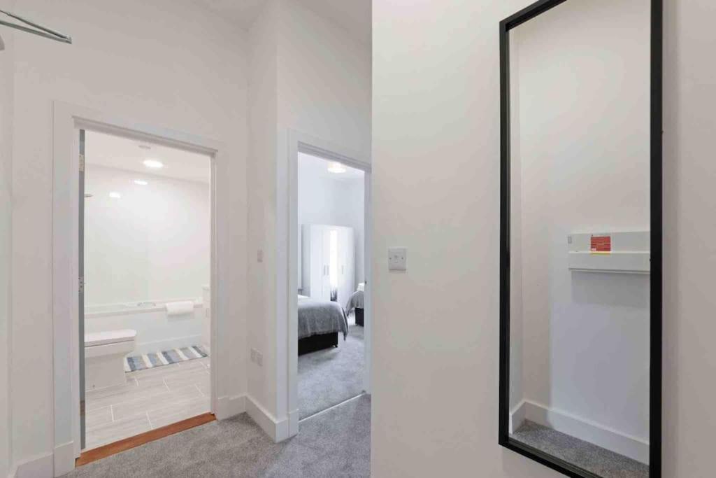 Town Center Apartment In Bishops Stortford Birchanger Exteriör bild